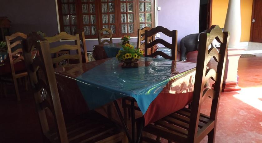 Heritage Walawa Resort Udawalawe Buitenkant foto